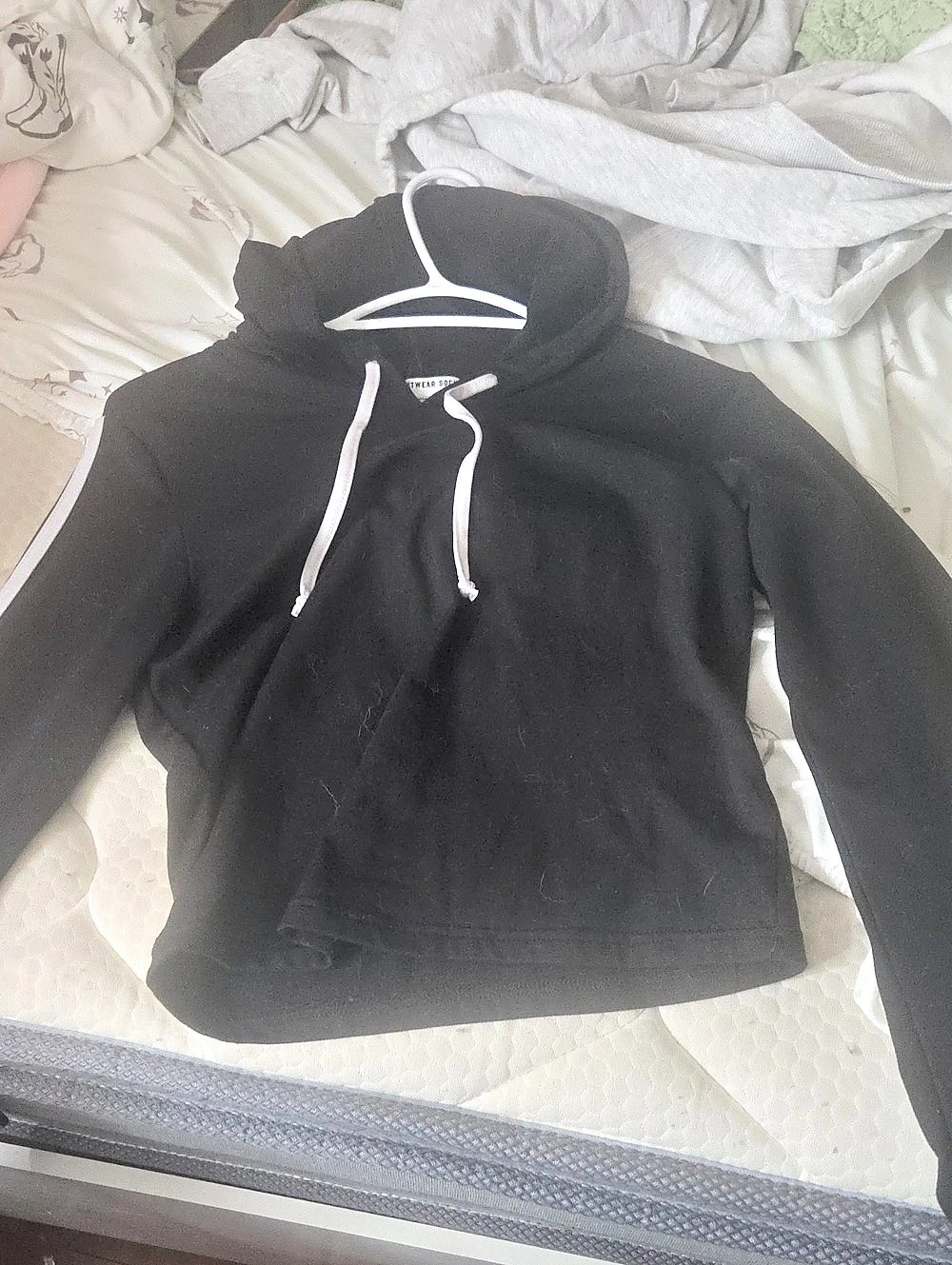 Streetwear Society Women's Black Pullover Hoodie Size Large